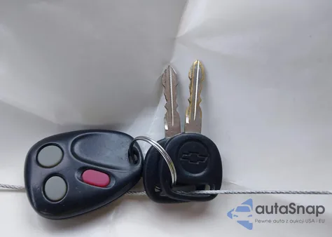 2005 Chevrolet Avalanche 1500 Z66 from USA, damaged, VIN 3GNEC12Z35G179854